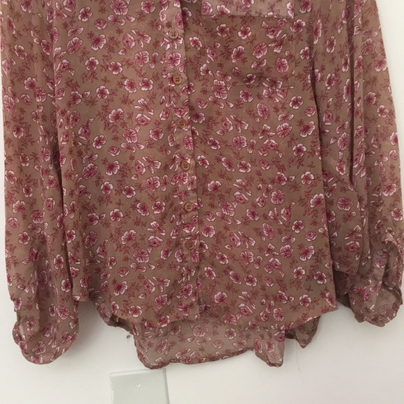 Flowy flowered button up - Picture 3 of 3
